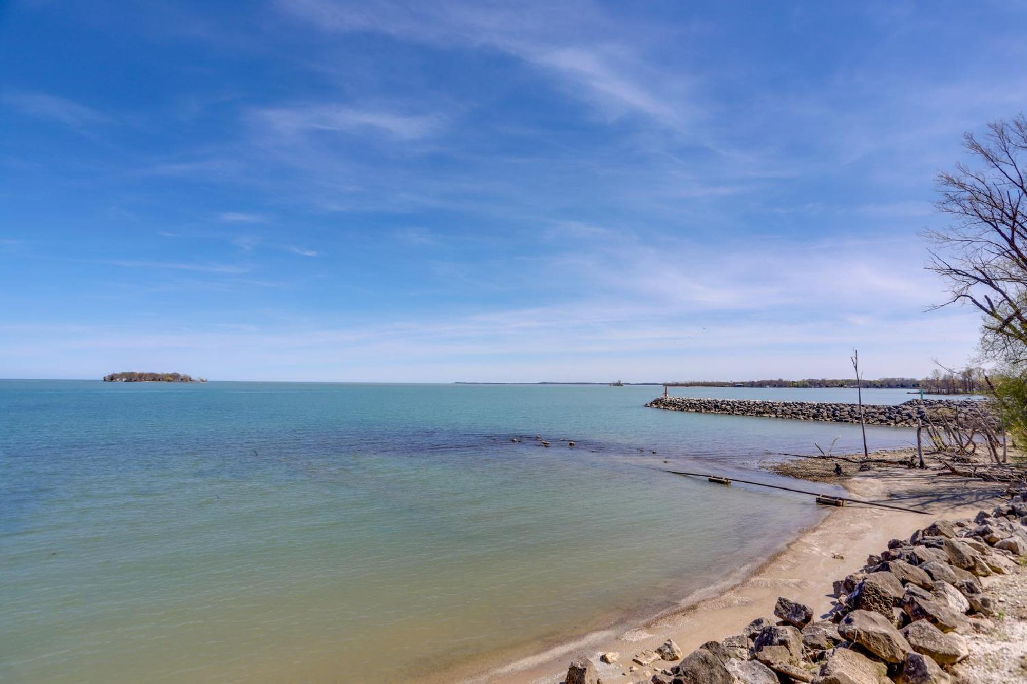 Cozy Middle Bass Island Getaway On Lake Eerie! Put-in-Bay Exteriör bild