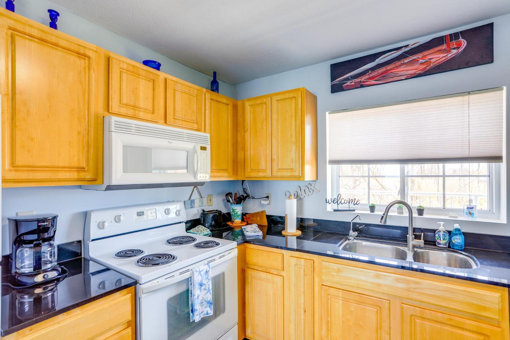 Cozy Middle Bass Island Getaway On Lake Eerie! Put-in-Bay Exteriör bild